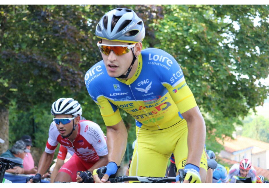 CR4CRoanne's tweet photo. Coupe de France DN1, 5ème manche.
2ème place pour Louis Louvet sur le grand prix de Cherves.
@departement86 @NvelleAquitaine

📷 @lejsl

#cr4c #cr4cpower #cdfdn1 #LesRP https://t.co/QVtAls9w2P
