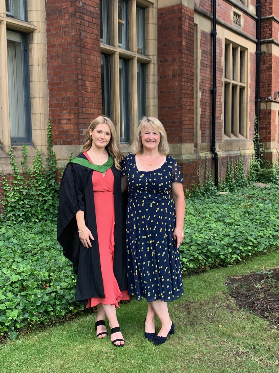 guyheiser's tweet image. #LeedsGrad19