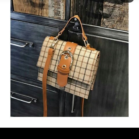 nonye__kay's tweet photo. I have these lovely bags for sale.... So while you're trying to #Win380kphone trying to get the 25k from #codedruns or voting for your favorite #bbnaija housemates, get one of these bags...
All selling for 5500😘😘😁😁. Please help RT too❤❤❤ https://t.co/ZHKjyvoVtV