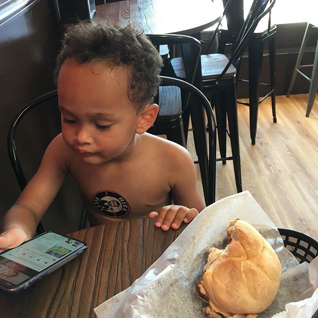 ChristinaSees's tweet image. Movie and a snack #NickFilet ift.tt/2Md1Zk8