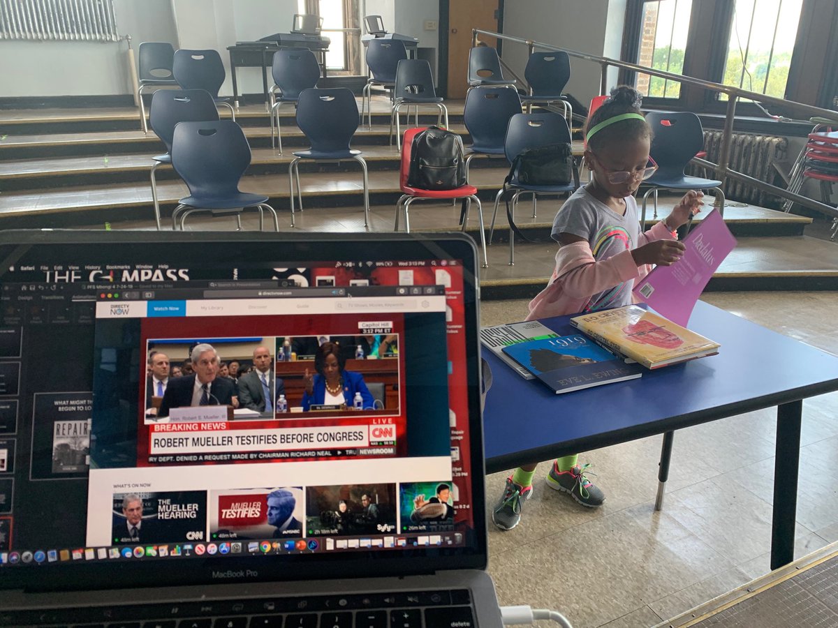 Ajani helping me unpack my bag before our weekly ⁦<a href="/pfsnation1/">pfsnation</a>⁩ Mbongi. This week we connect Ayi Kwei Armah’s ideas on translation, recovery, community, resistance &amp; creative work. Loving ⁦<a href="/eveewing/">Eve L. Ewing used to go by wikipedia brown</a>⁩ ‘s 1919 book. Catching ⁦<a href="/RepValDemings/">Former Congresswoman Val Demings</a>⁩ quizzing #RobertMuller