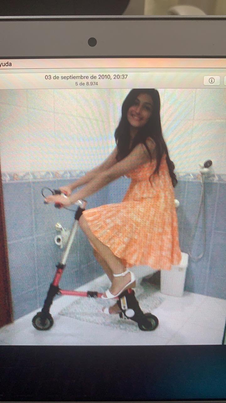 Mi mejor amiga me mandó esta goto mía del 2010 y NO ENTIENDO NADA 😂 https://t.co/YoiXq2Jizz