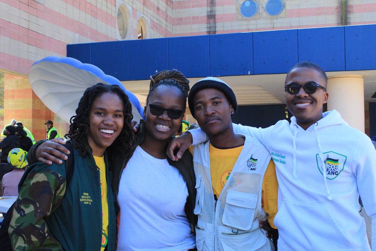 YolaMafuna's tweet photo. SASCO is victorious at the SRC elections of the Central Johannesburg College, held this week. Here, we were at the Ellis Park campus. #VoteSASCO #SascoToTheFront #MakeAnEducatedVote #GrowSouthAfrica @MYANC https://t.co/2irhcexKt3