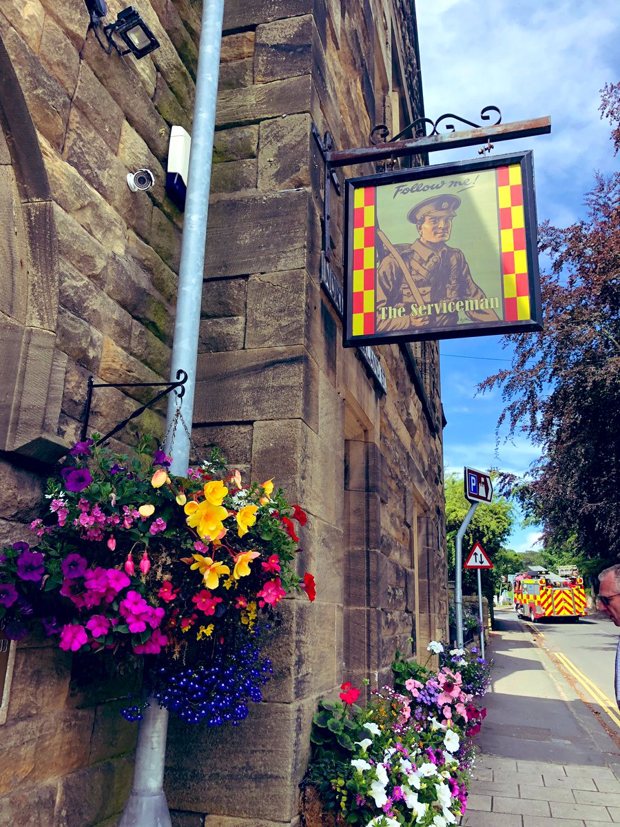 veritygeere's tweet image. Love this #military #pubsign