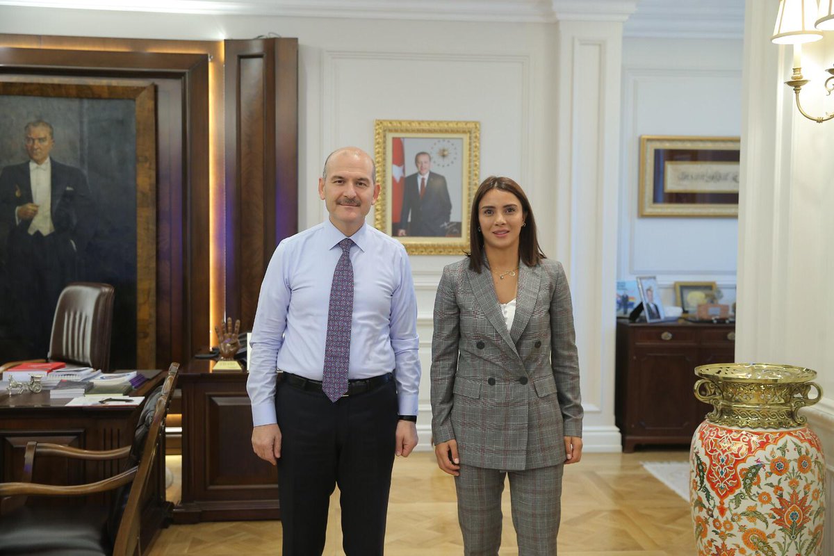 İçişleri Bakanımız Sayın Süleyman Soylu'yu  makamında ziyaret ettim.   Beni en güzel şekilde karşılayıp misafir ettiler.  Misafirperverliği ve 
vermiş oldukları destekler için sayın bakanımıza çok teşekkür ediyorum.