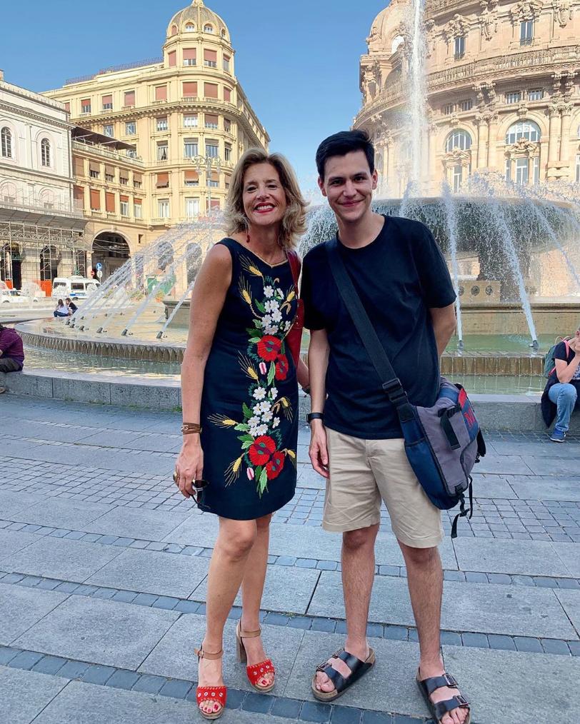 Study in Italy tweet media