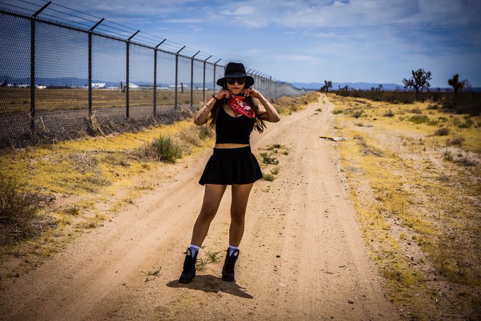 I&rsquo;m here to free my alien #Area51Raid https://t.co/fWYBanzJwo<a href="/tag/area51raid"class="tags">#Area51Raid</a>