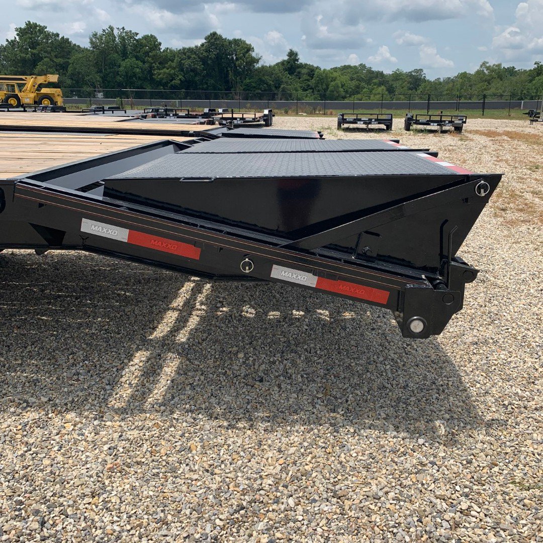 *HOT SHOT DREAM*EXTRA REDUCTIONS* 
102 X 40 MAXXD FLATBED TANDEM DUAL 
2-12,000K Axles,GVWR 25,900! 2-Electric Brakes no hydraulics, 35+5 with Maxxd out ramps,On board winches,Torque Tube and bridge truss,30,000 Upgraded Coupler
$14,599  or around $364/mo 0% for 48mo W.A.C