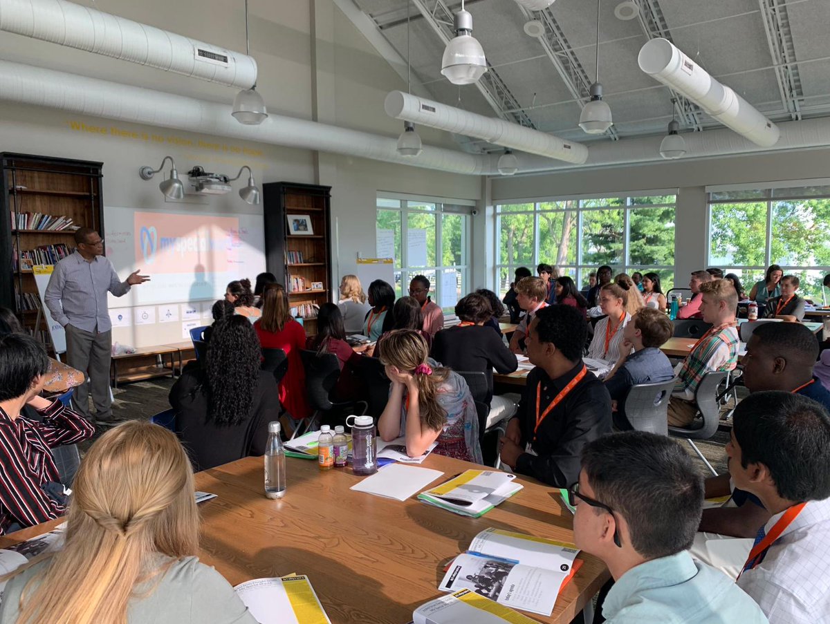 colsfoundation's tweet image. In it&apos;s 9th year, @COLA_lead brings 50 student leaders from over 35 high schools gather at @KIPPColumbus for 6 days to discover how they can make a bigger difference in the world. You&apos;re inspiring, future leaders! (📸: Thanks @JDLead for sharing!)