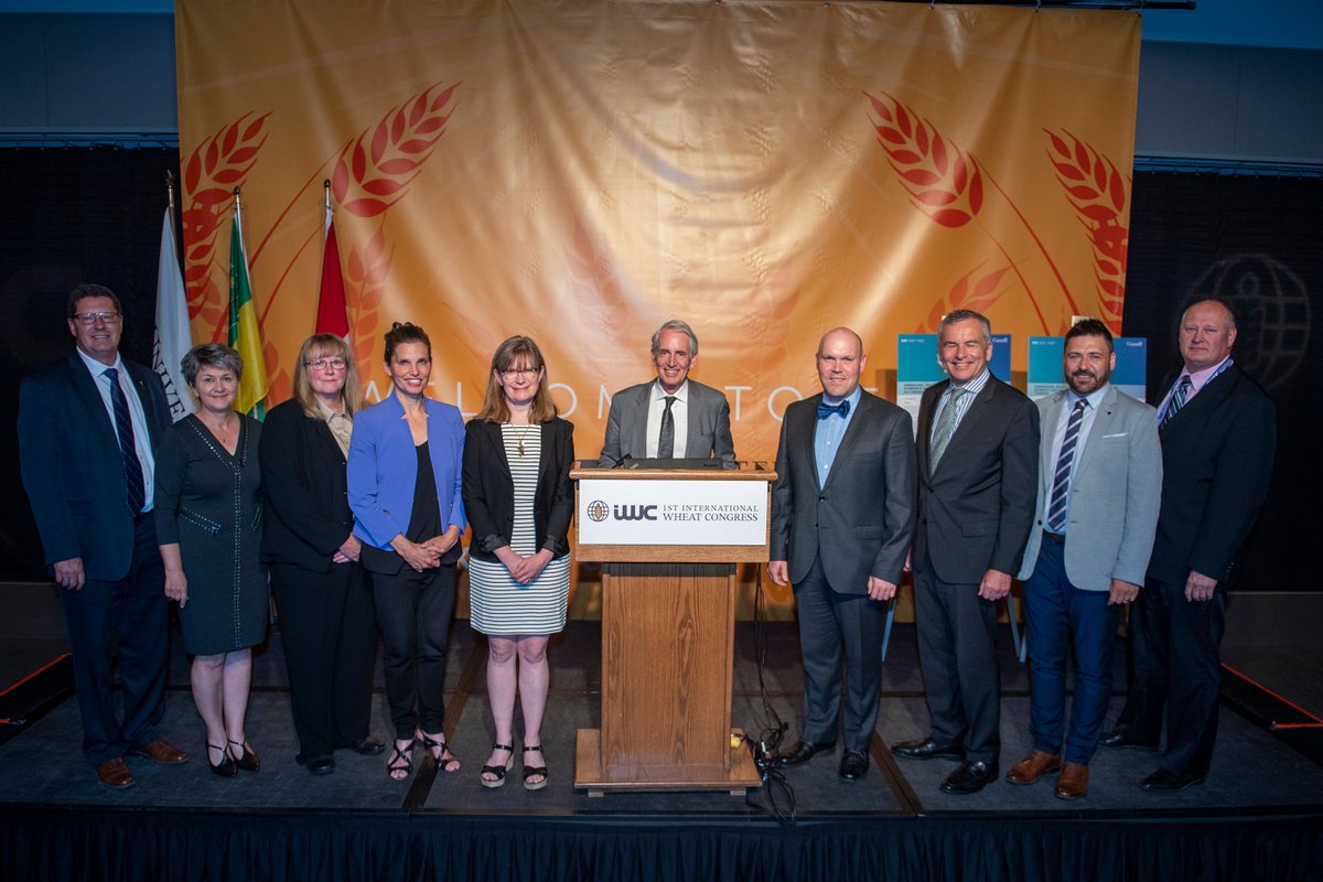 GenomeCanada's tweet photo. It was great to be in Saskatoon yesterday to announce 19 new #genomics projects: https://t.co/mWD3VATdku
#LivingInnovation @CDNScience @GenomePrairie @usask @2019iwc @AAFC_Canada https://t.co/64R2Q0froE