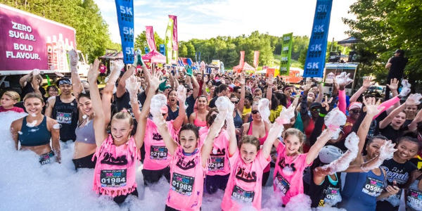 DurhamTourism's tweet photo. .@The5kFoamFest is coming to #DurhamRegion! Are you ready to #GetFilthyClean? π¦ On July 27 at @SkiDagmar in #Uxbridge, experience this one-of-a-kind obstacle course, a festival and vendor village, live music and SO. MUCH. MORE. ππ½ https://t.co/VBhndwa1Lx #DurhamTourism https://t.co/ecduWKWZyy