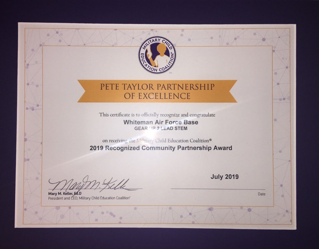 drjerrodwheeler's tweet photo. Exited to join the @KnobSchools @Whiteman_AFB team and our amazing partners in receiving the prestigious 2019 Pete Taylor Partnership of Excellence Award! Thx @MilitaryChild for your ongoing leadership &amp; advocacy for #milstudents! #OurMissionIsStudentSuccess! https://t.co/13EqY8unUY