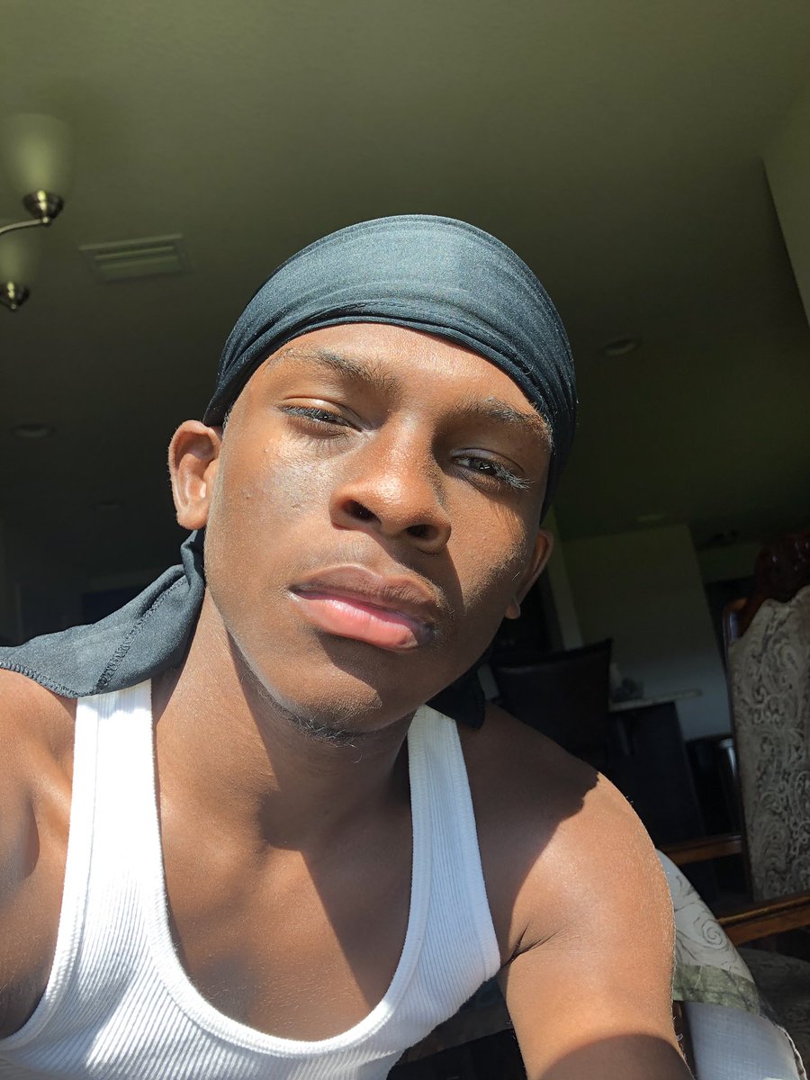 lilced1781's tweet photo. I done took so many L’s I needa W I done been so loyal to the wrong hoes I deserve both of you🤧💙 https://t.co/Xie26tGfdt