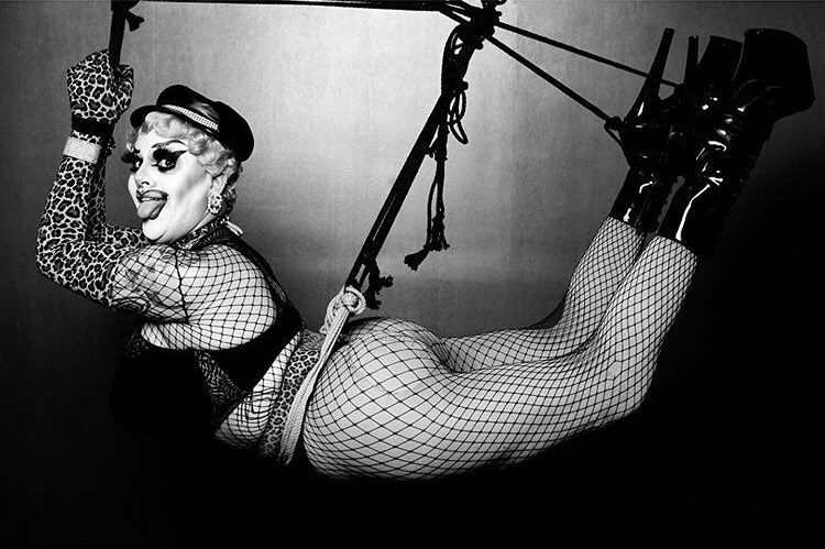 ErinnTheRawest's tweet photo. All I know is @ValoraVonTease is a fucking DREAMBOAT🤤 Personally, It was MULTIPLE pleasures talking shit &amp; learning that @janejett is her biological father on @kinktraintheraw! TUNE IN ASAP on @Spotify @Stitcher @itunes @GooglePlay @KinkTra .com &amp; https://t.co/MOUUs0ZdFx 🥂 https://t.co/s5QOsdHuNQ