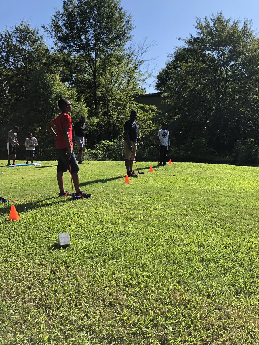 MargoColeman's tweet image. A FUN morning with these kids!! #golf #firsttee #firstteecentralms #msurbanleague #lifeskillsclass #9corevalues @TheFirstTeeMS