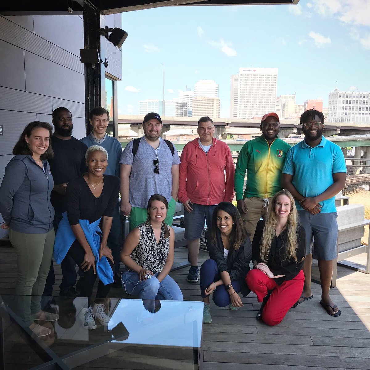 theStartupVA's tweet photo. @TheStartupBus D.C. made their first stop in #RVA today! These buspreneurs are creating new startups in 72 hours to pitch to investors in #NOLA. Our members got to hear their first pitches and provide feedback. We wish them luck as they continue their road trip! 🚌💡💰 https://t.co/sQD8EL5kCT
