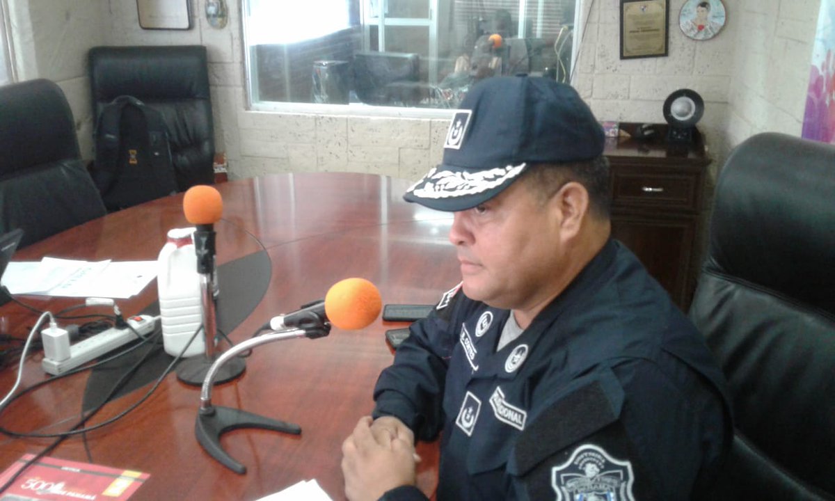 El subcomisionado Moisés Cortés de servicio en la #4taZonaPolicial, habló en la emisora <a href="/OndasChiricanas/">Ondas Chiricanas</a> sobre las acciones preventivas que efectúa la Policía Nacional en la provincia de Chiriquí, para garantizar la #ConvivenciaCiudadana de todos los habitantes.