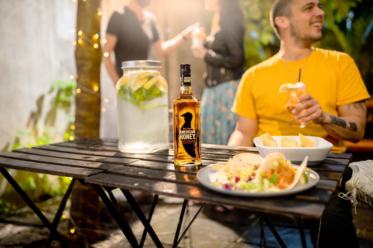 4 out of 5 dentists agree American Honey Iced Tea goes great with tacos.