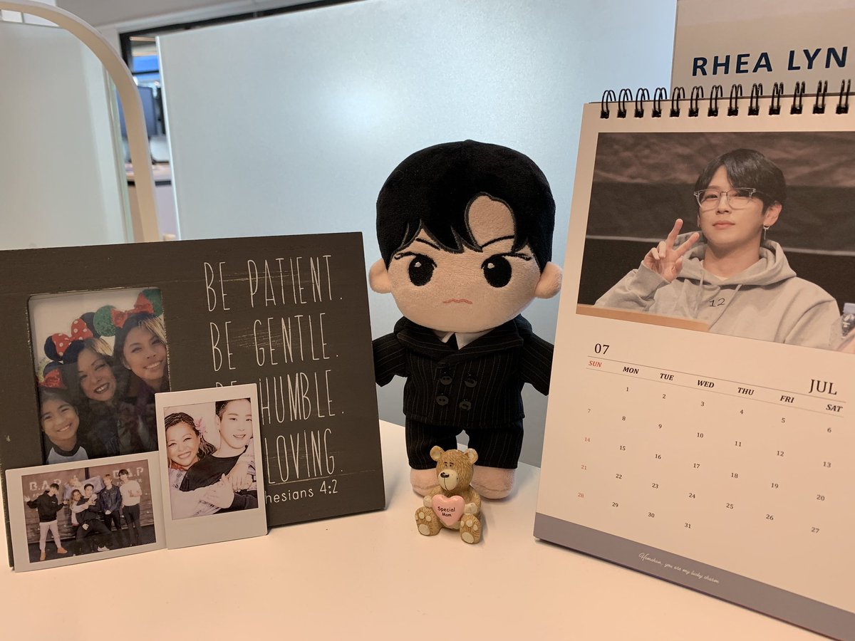 LoveRheaLyn's tweet photo. Time to focus...or try to β€οΈ#MissingHimchan https://t.co/VB4N8Hlyrw