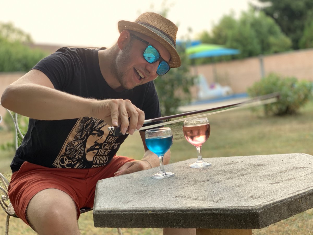 Faites sonner la #Matskathérapie à l'heure de l'#apéro ! 🥂🎻