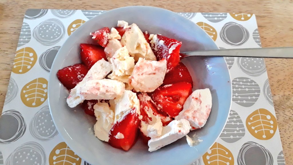 Phlegm Clandango On Twitter On The Day That Boris Johnson An Unqualified Incompetent Disaster Of An Ex Public Schoolboy Becomes Pm My Wife Has Literally Made Eton Mess Absolutely Top Trolling Notmyprimeminister Https T Co Ngiukc863m