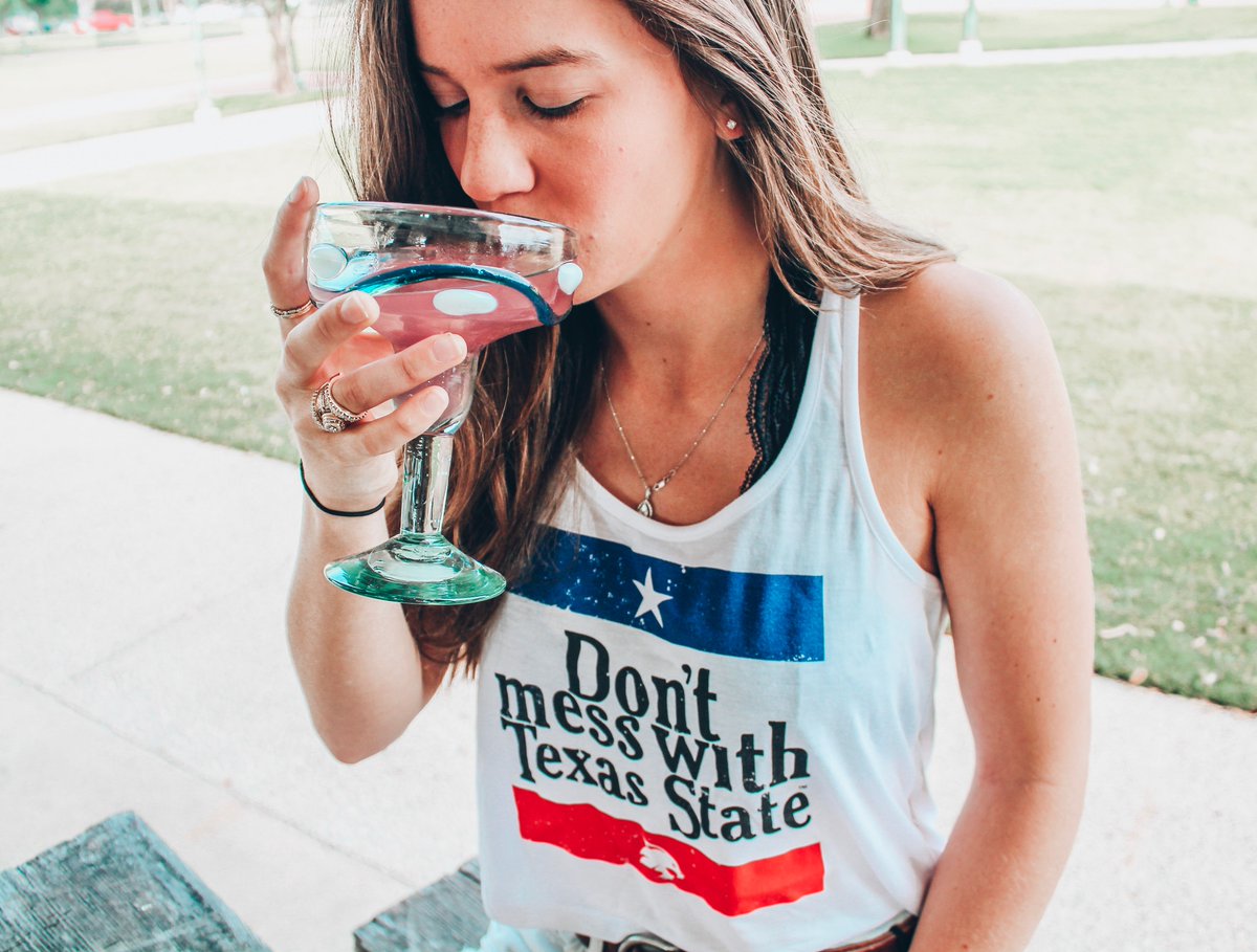 BarefootSM's tweet photo. Our fav way to drink tequila 🍹#nationaltequiladay #margme #shopbarefoot #txst https://t.co/u9dHEupSP1