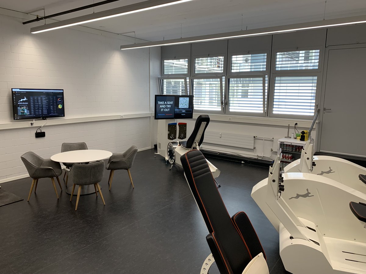 cybermax's tweet image. Make sure to visit our #showroom located in the @technopark_zh. It&apos;s packed with game-changing robotic personal training technology. #ddrobotec #ddsystemelite #ddsystempro #ai #vr #brainmusclefitness