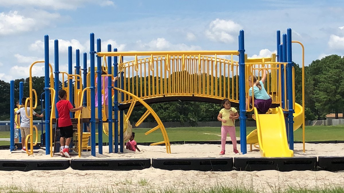 2Poole2's tweet image. Work hard to play hard! #campauman2019 #2019ccsrtacamp