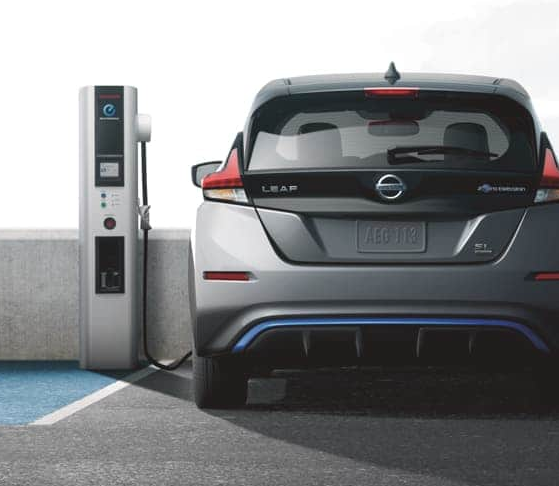 NissanYork's tweet photo. With the 2019 Nissan LEAF's fast charging capabilities and an EPA range up to 226 miles, there's never been a better time to go electric. https://t.co/v8cmT1ZZOS https://t.co/OqdfvP2OJ2