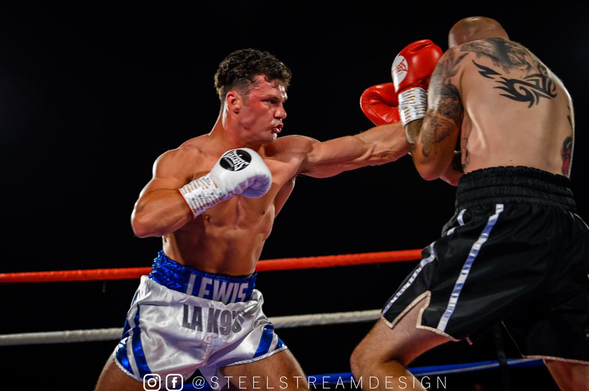 lewis 2 smooth booth tweet media