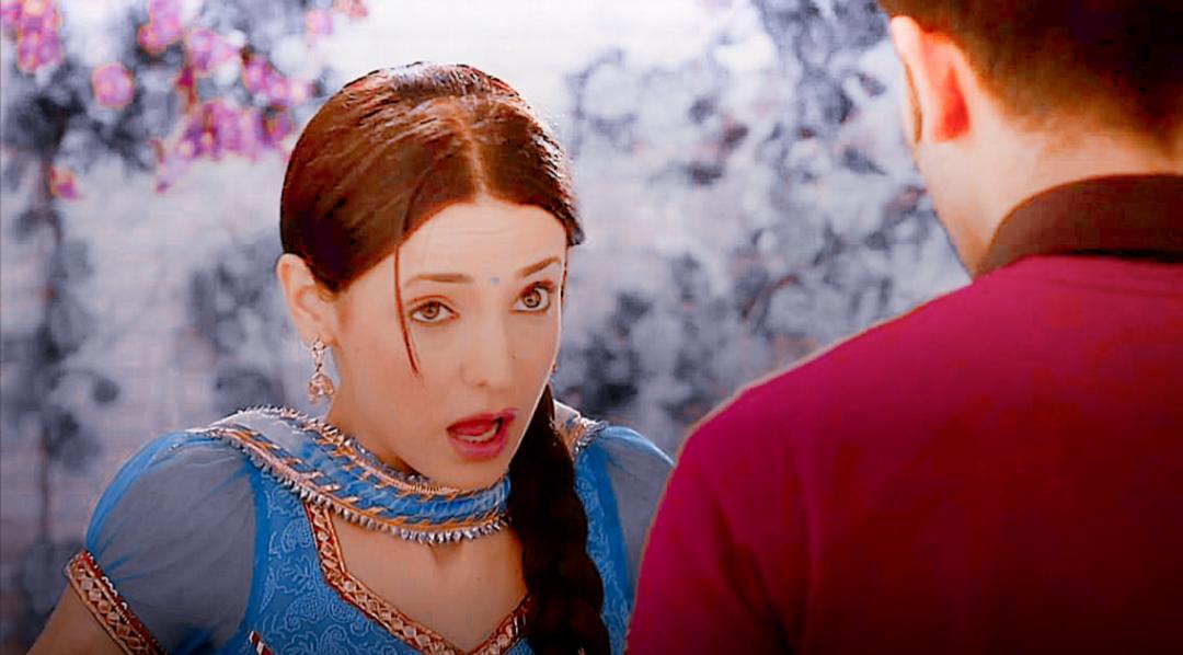 Khushi Kumari Gupta and her weird yet cute antics ..!!P.S- Arnav's expressions though  #BarunSobti  #SanayaIrani  #IPKKND  #Arshi