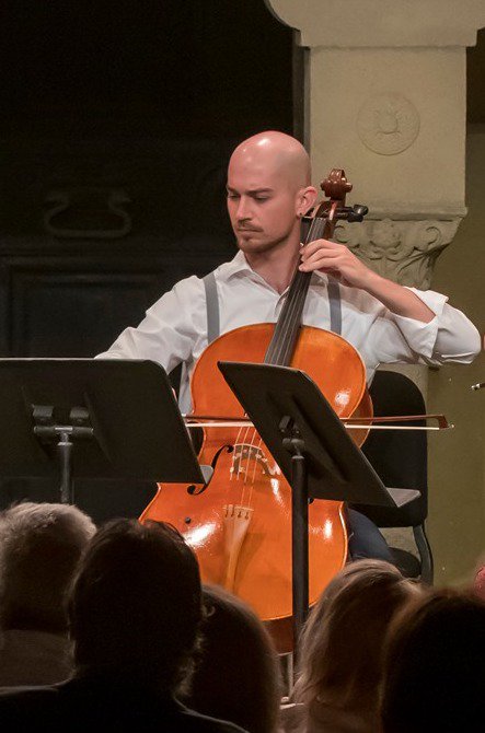 We hear that the @DoverQuartet is lookin' good at the @TSMFestival: "they are so far the best-dressed ensemble in this festival -- Shaw wears his suspenders very well." ow.ly/7UV450v9J87