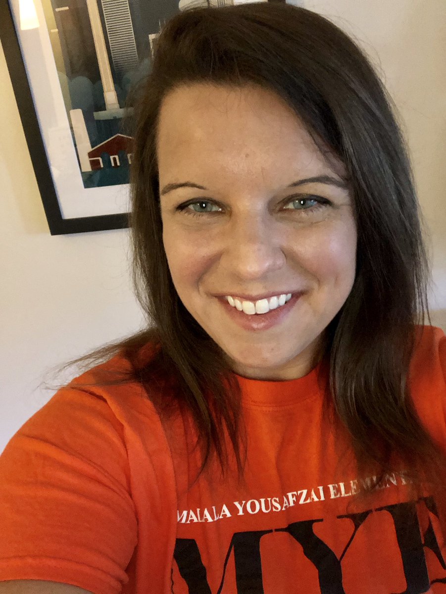MsPinson_MYE's tweet photo. Wearing my MYE orange for classroom makeover night!! 🧡🐆👩🏻🏫#MYESummerFun #summerselfiebingo https://t.co/XuH0hWiMx2