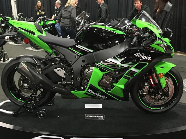 GreshamRiders's tweet photo. For anyone needing the number of a therapist I have one 1-800-N-I-N-J-A. Ride safe my friends!! 👍👍🔥🔥🔥 #moto #motorcycle #motorcyclelovers #motorcyclelifestyle #kawasakininja #kawasaki #biker #bikerlifestyle #bikerlovers #bikerchick #bikergirl #bi… https://t.co/A0KSG1NHSv https://t.co/UnYlLW9tuW