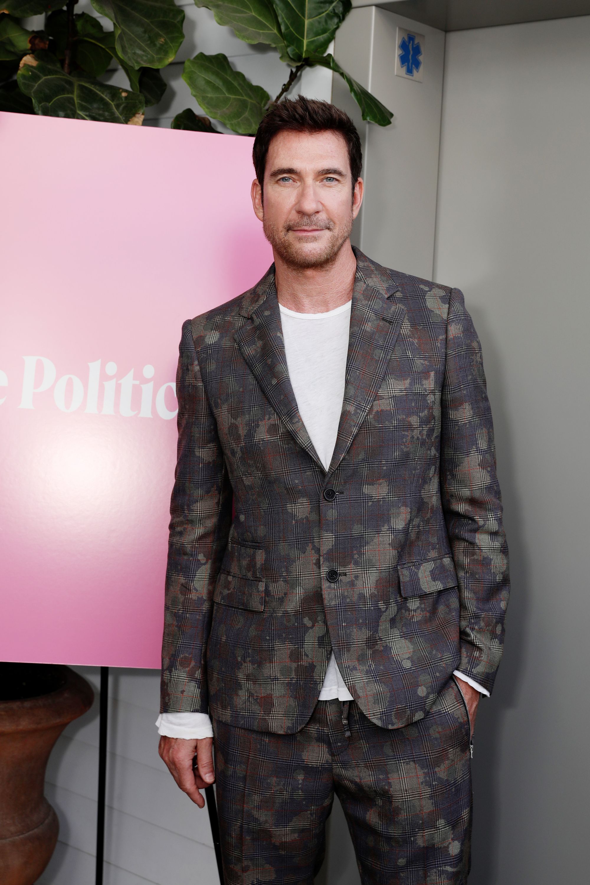 Erik Anderson Ryan Murphy Along With Cast Members Ben Platt David Corenswet January Jones Dylan Mcdermott Zoey Deutch And More From His Upcoming Netflix Series The Politician Thepolitician T Co Ugghwgs1bp