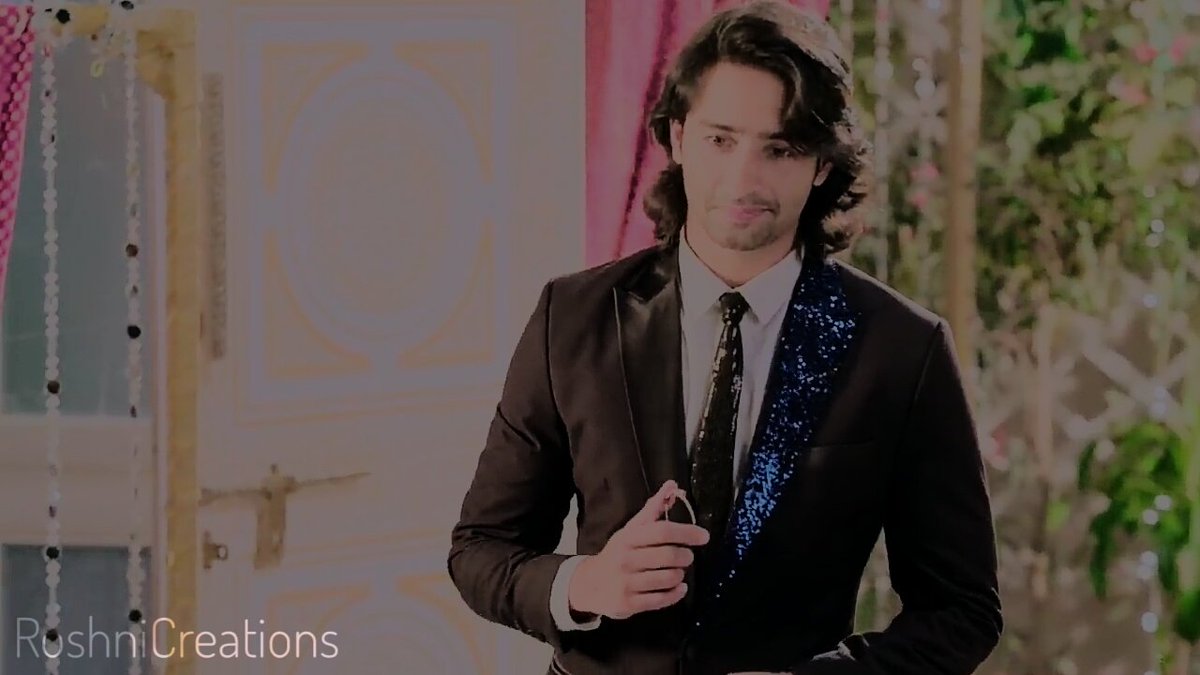 He looks extra Handsome in this suit  #ShaheerSheikh  #ShaheerAsAbir  #YehRishteyHainPyaarKe