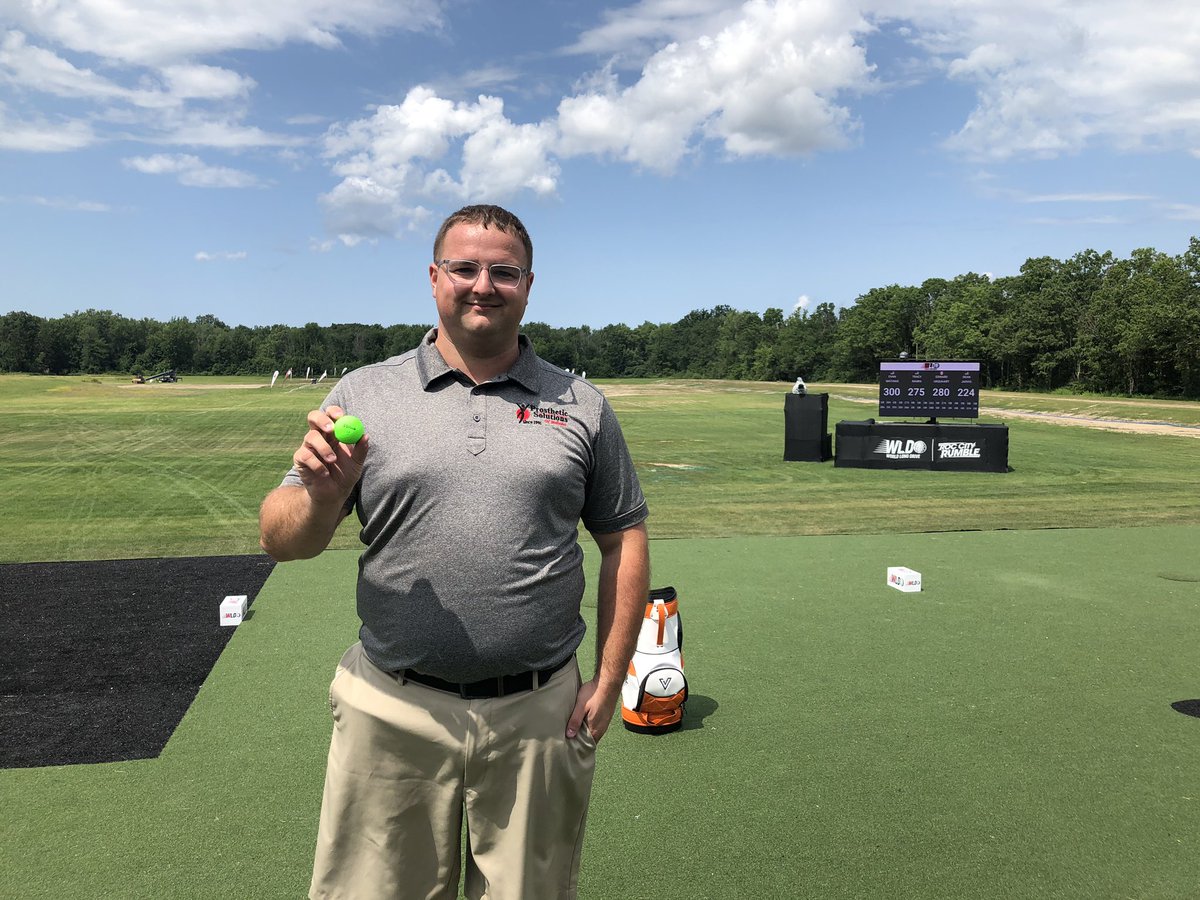 WorldLongDrive's tweet image. 🏆 3️⃣0️⃣0️⃣ 🏆

Evan Mathias wins the @StateFarm @ParaLongDrive Challenge at #RocCityRumble!