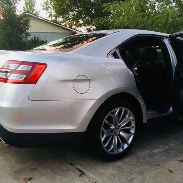OnDetailing's tweet image. We had fun with this Ford. #Ford #WednesdayThoughts #Jamb #Summer #Work #Car #DetailBranson #BransonMo #cleaning #Shine #Happy