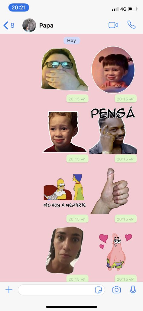 agussomer's tweet photo. Le di mi celular a mi papa para que me lo guarde y cuando lo veo SE ESTABA AUTOMANDANDO STICKERS. He aqui las pruebas de su madurez https://t.co/jAzosTgXvw