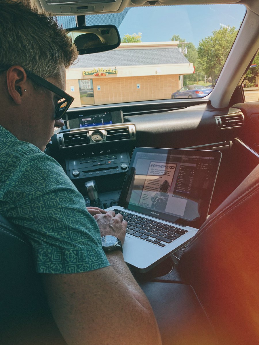 ItsQuiteRight's tweet image. #roadtrip design edits. A necessary evil of #freelancing.