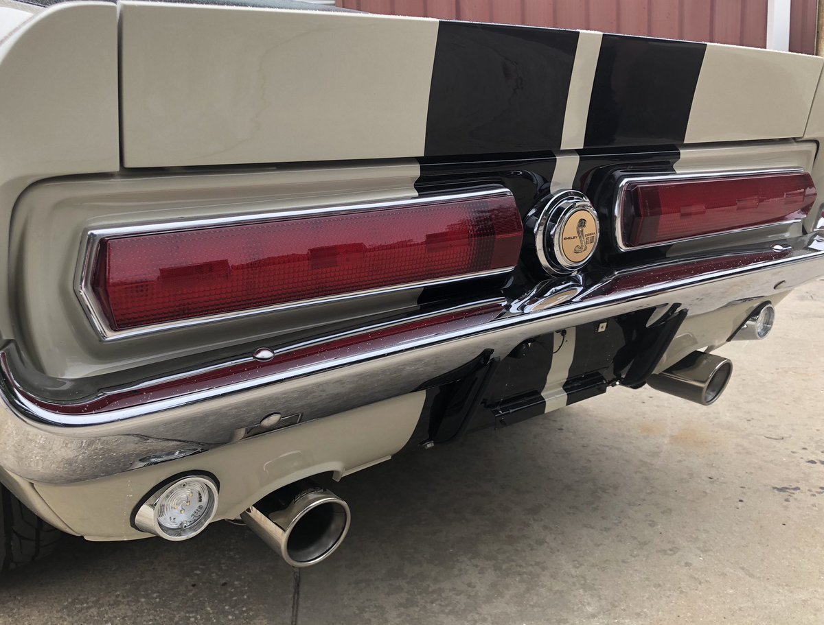 RevologyCars's tweet photo. Coming soon...
#newcolor #specialcolor #revologycars #mustangstory #1967shelbygt500 #gt500 #shelby #reproductionmustang #ford #mustang #classicmustang #exoticcars #coyoteengine #engineering #coolcars #mustangconvertible #luxurycars https://t.co/JbD4J1y4CT