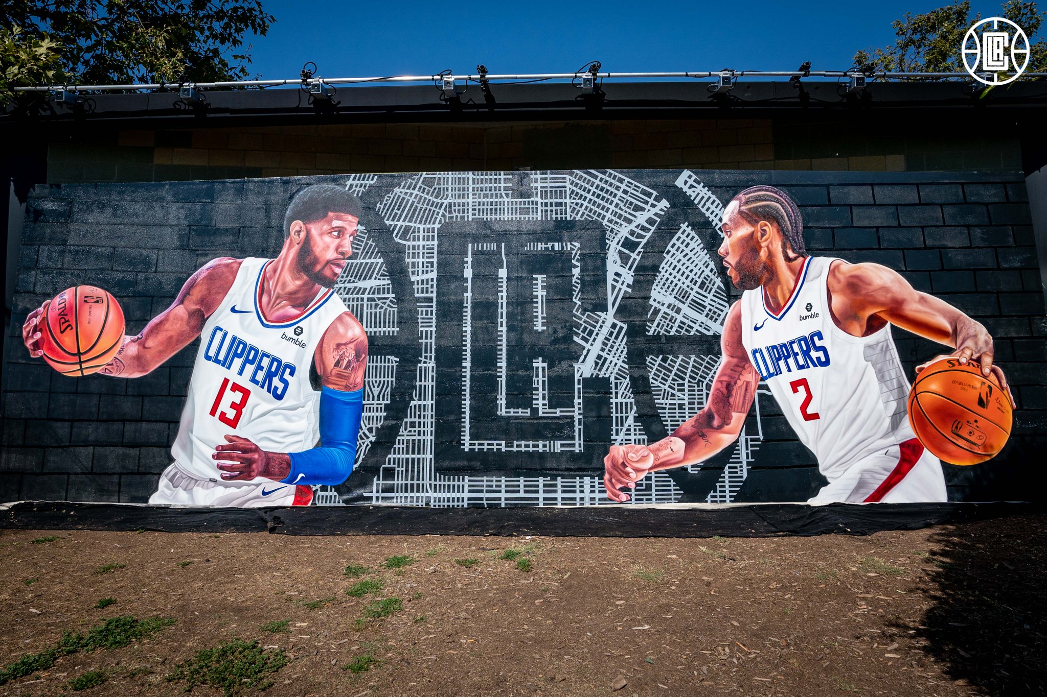 Спортивный июль. Лос Анджелес Клипперс. Спортивные магазины Биг 5 в Лос Анджелесе. После спорта в Лос Анджелесе.
