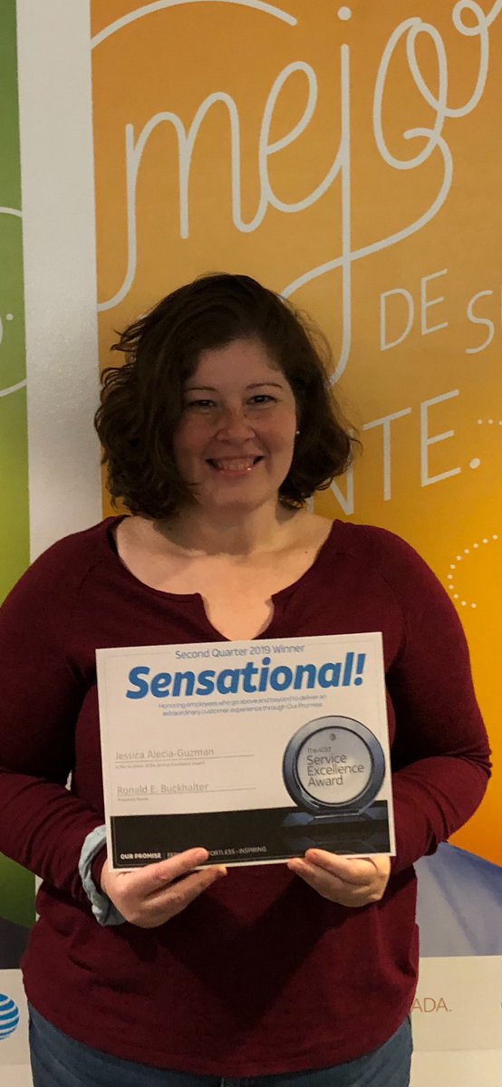 Jessica Congratulations on your Service Award 👏🎊🎉⁦<a href="/ORLANDOSHINES/">ORLANDOSHINES</a>⁩ ⁦<a href="/TheIvanLacayo/">Ivan Lacayo</a>⁩