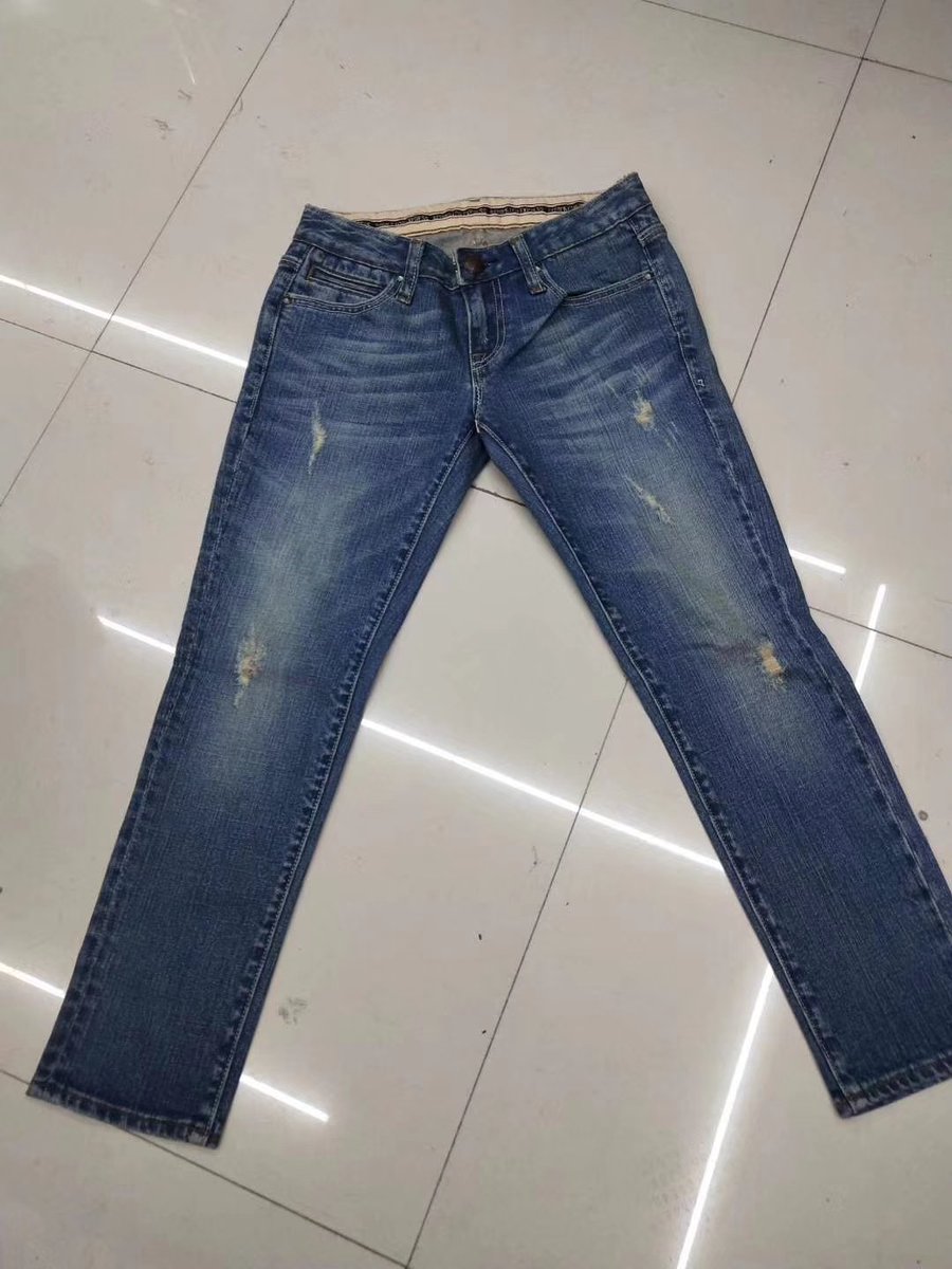 jeans  about  14000pcs  on sale price $0.51/pcs