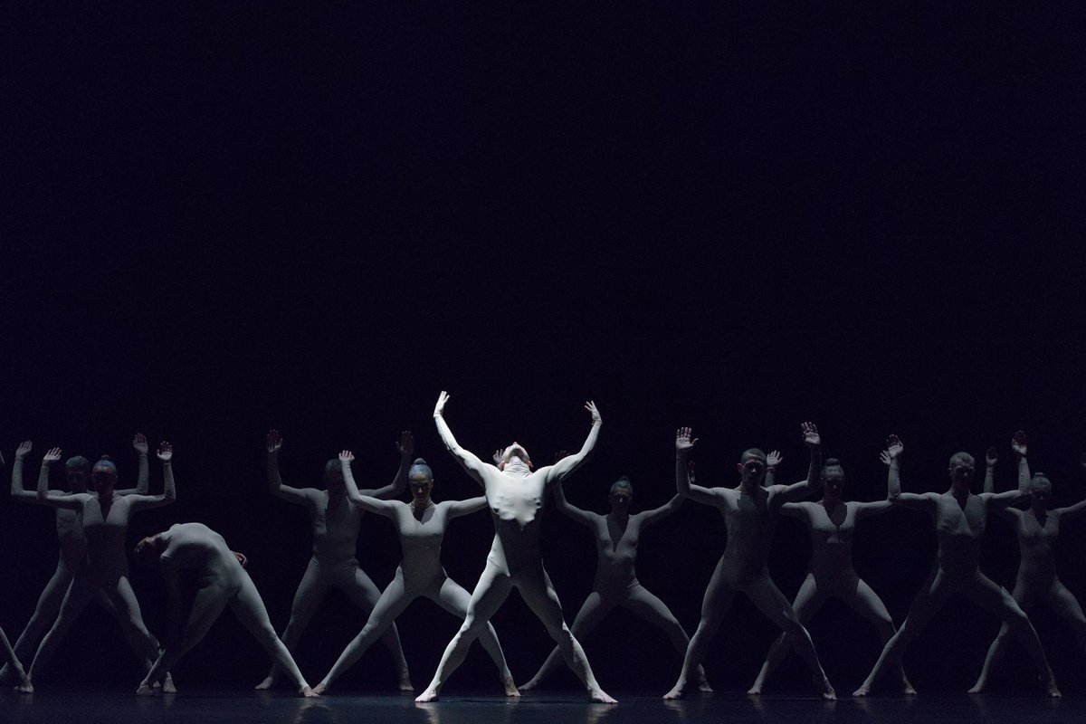 BalletBC's tweet photo. 2019/20 will be Ballet BC's last season under Emily Molnar's Artistic Directorship and a celebration of her legacy with the company over the past decade. Subscribe today and save up to 15% on tickets 〰️ https://t.co/qqwgTW0S1g #balletbcprogram3 #balletbc https://t.co/Hf8zJasGqH