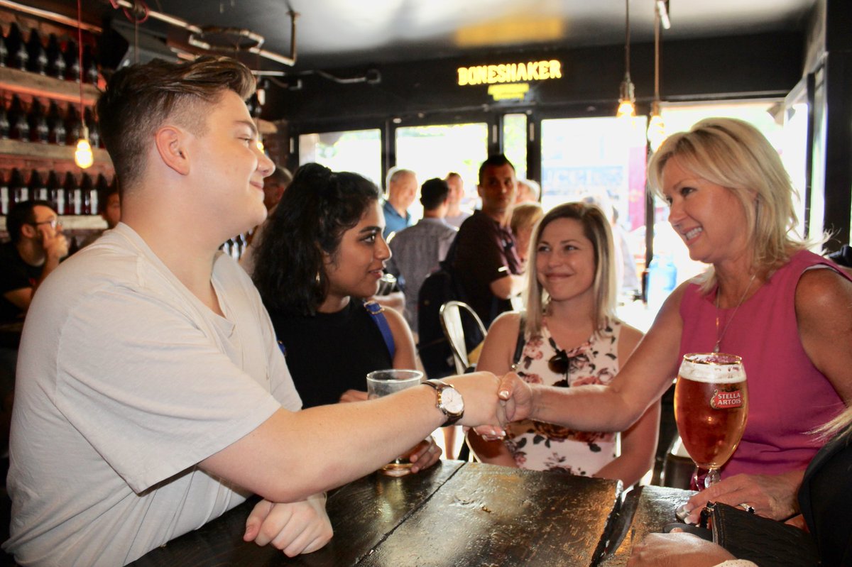 BonnieCrombie's tweet photo. 🏳️‍🌈Great turnout for my first-ever #PRIDE Social! Thank you to everyone who came out tonight to show their support for our City’s vibrant 2SLGBTQ+ community! Love is love #Mississauga 🏳️‍🌈 https://t.co/eT0wCiunJ3