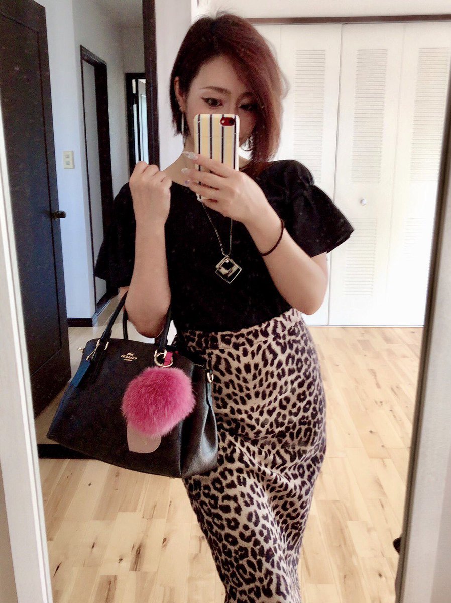 松谷怜香 Ar Twitter 昨日は ꫛꫀꪝ 下着購入 Wacoal Salute サルート女子 綺麗な下着が好き ランジェリー