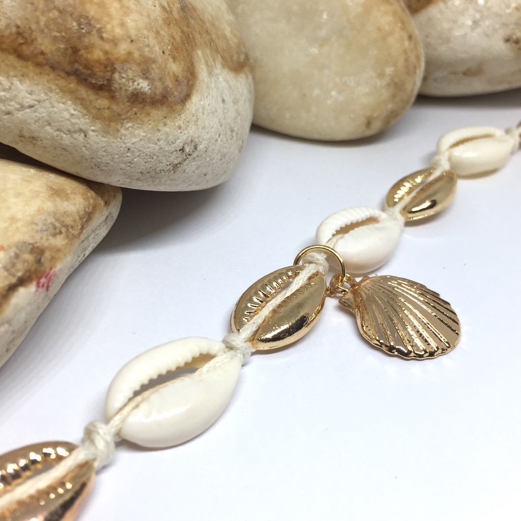 NoussaShop's tweet photo. Le soleil est là, on sort nos jolis accessoires d’été.🐚☀️😍 #NoussaAccessoires #Coquillages https://t.co/r5mpO27DOK