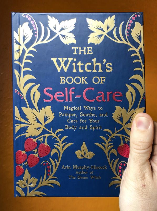 Microcosmmm's tweet photo. “How do you practice self-care? Do you have other suggestions for good reads? Good apps? Let us know.” Here are some of our recent favorites, "July Reading Recs: Self Care" https://t.co/FZaCFHUhr9 #selfcareday #blogpost #zines #readinglist #fiveminutetherapy https://t.co/xJB8gmv2cu