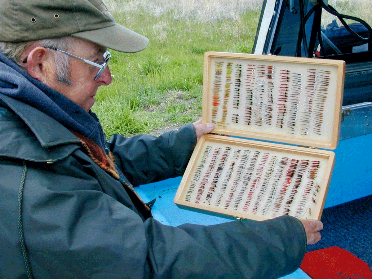 Attn. Anglers! Love #salmon and trout and want to preserve them for future generations? Buy Trout School based on the wisdom of legendary angler Mo Bradley for %10 off and $2 will be donated to <a href="/PSF/">PACIFIC SALMON FOUNDATION</a> salmon projects! Learn more: greystonebooks.com/blogs/press-re…